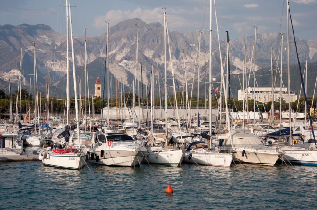 La Conchiglia A Marina Lejlighed Marina Di Carrara Eksteriør billede